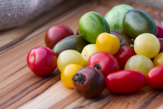 Tomatensorten können auch Grün, Gelb, Violett oder Orange sein.
