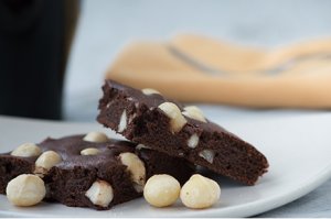 Vegane Macadamia-Brownies